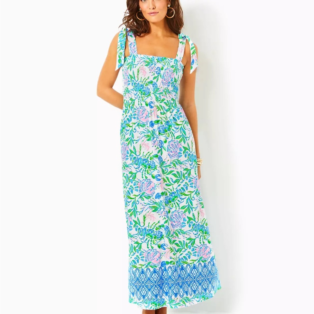 Lilly Pulitzer Kailua smocked maxi dress. Size L NWT. Resort white is style
